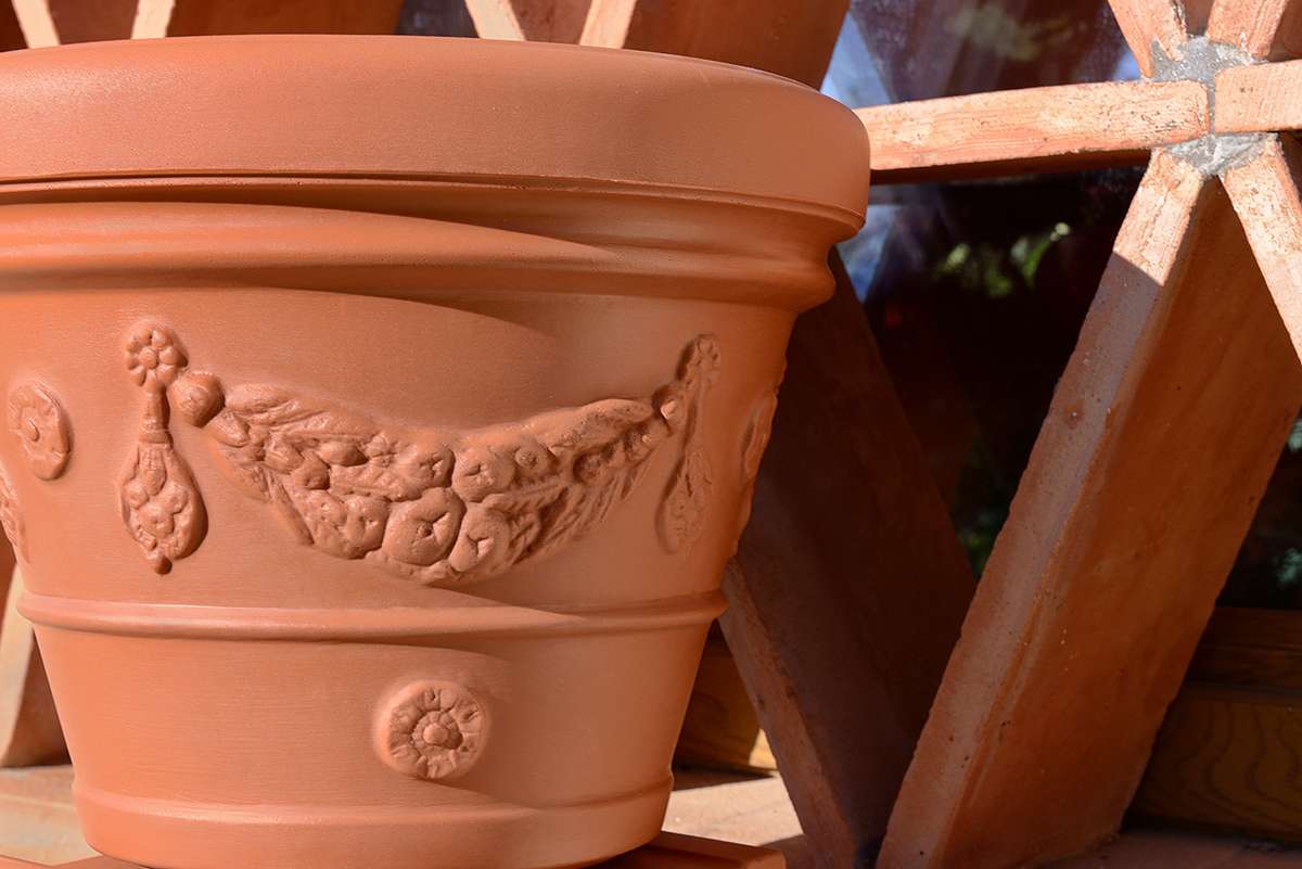 Pots for plants and flowers - 01